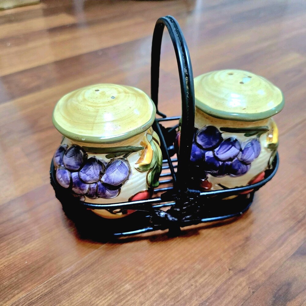Vtg 3D Tuscany Raised Grapes Salt Pepper Shaker Set Ceramic w/Metal Holder Cert